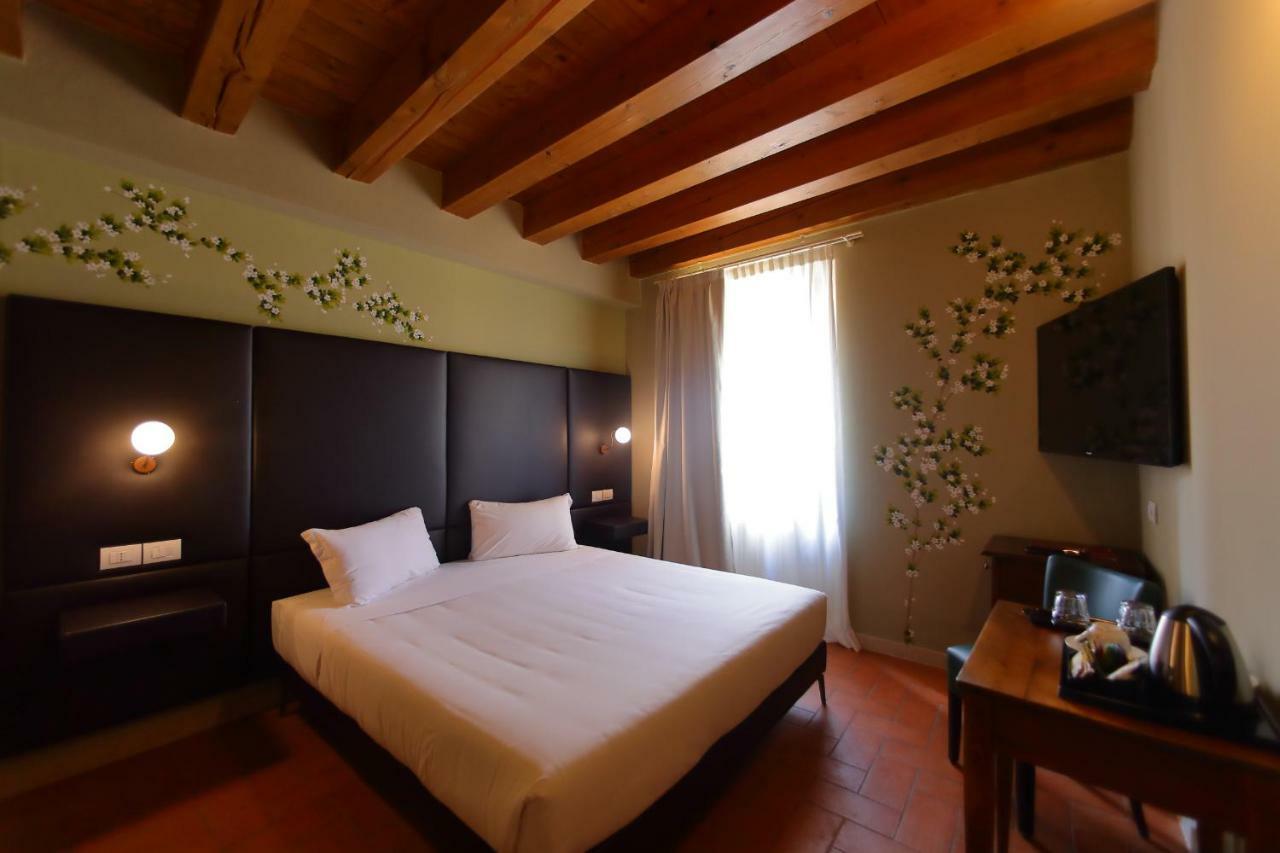 La Boheme Chambres Лацизе Екстериор снимка